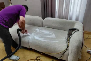 مراحل شستشوی مبل کرمی خاکستری با دستگاه در منزل مشتری شهرک اکباتان